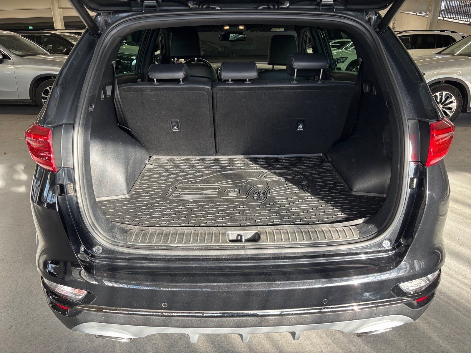 Fahrzeugabbildung Kia Sportage 1.6 T-GDI 4WD GT-Line *Technik*AHK*