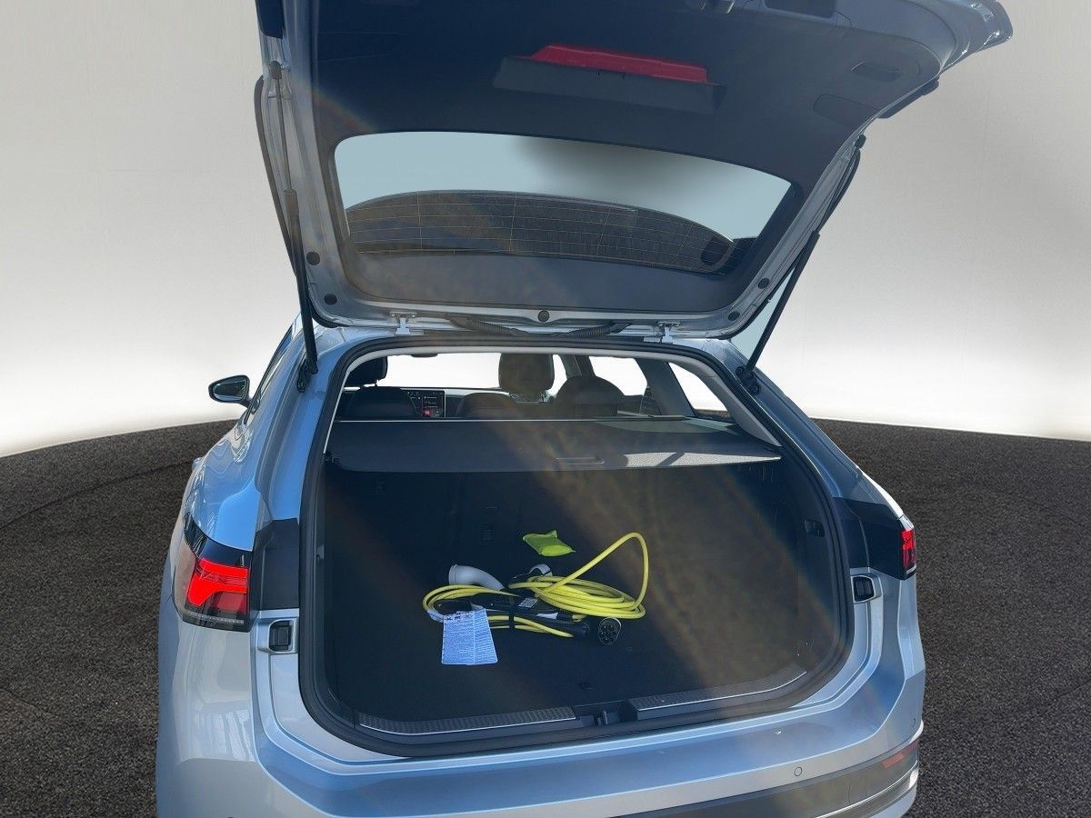 Volkswagen Passat Variant - Bild 8