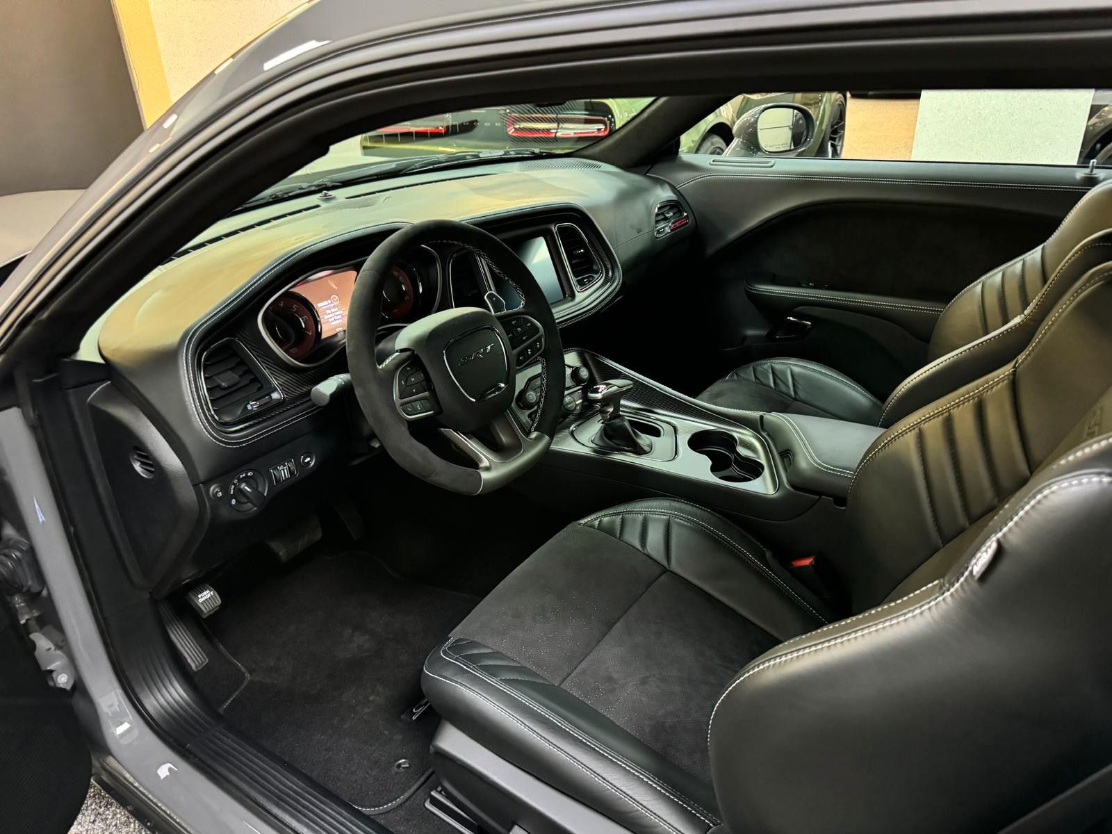 Fahrzeugabbildung Dodge CHALLENGER HELLCAT JAILBREAK -LAST CALL-CARBON