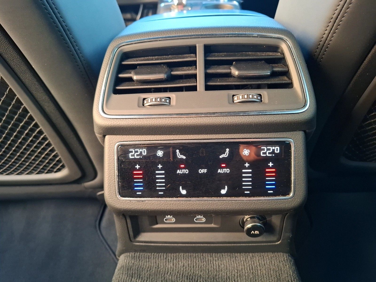 Fahrzeugabbildung Audi A6 Avant 45 TFSI quattro S-Line S-tronic Standhz