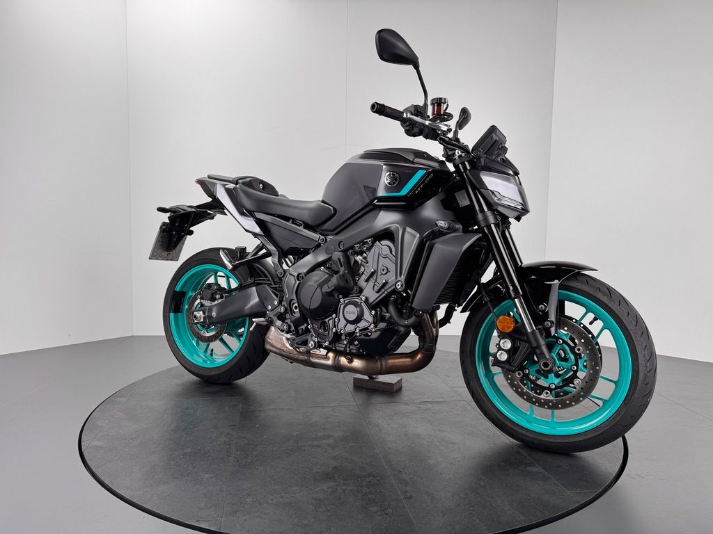 Fahrzeugabbildung Yamaha MT-09 Y-AMT 35 KW *TOP-ZUSTAND *SERVICE NEU