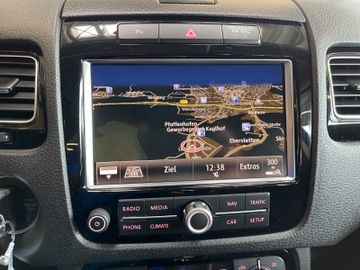 Volkswagen Touareg V6 TDI BMT DSG *NAVI*XENON*LEDER*DAB*