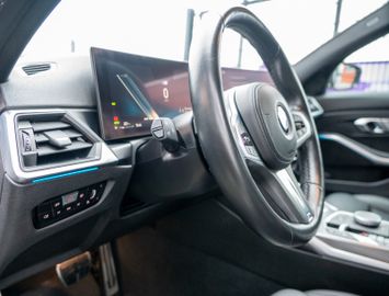 Fahrzeugabbildung BMW 320d Limo. Shadow M-Sport LED|KAM.|VIRTUAL|ACC