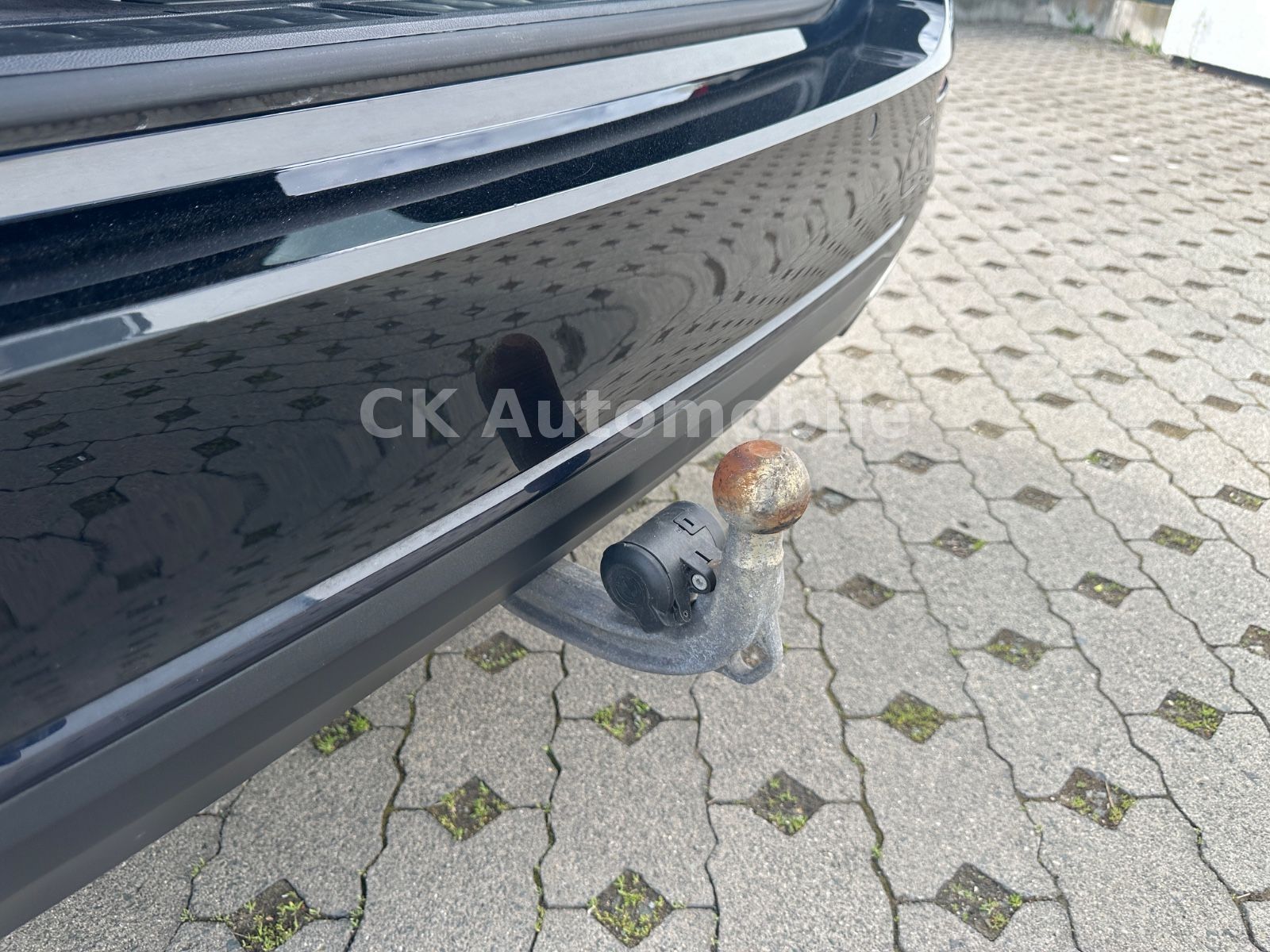 Fahrzeugabbildung BMW 520d Touring/Navi/Laser/Head-Up/Leder/360°/AHK