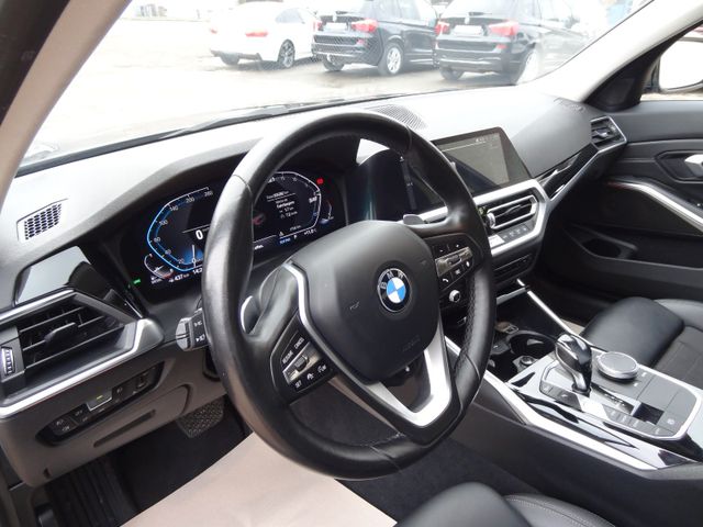 Fahrzeugabbildung BMW 320d Sport Line/1.Hd/Virtual/AHK/Leder Navi/