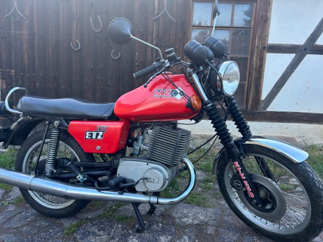 Mz ETZ 250 de Luxe