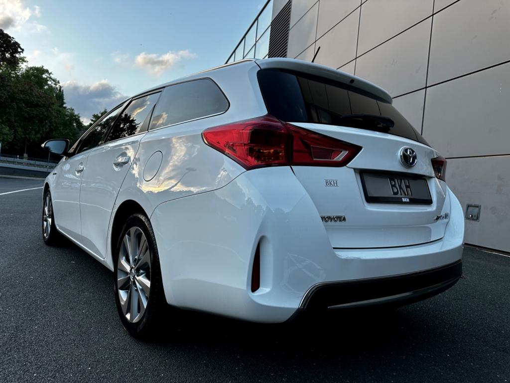 Toyota Auris Touring Sports