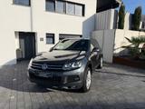 Volkswagen Touareg V6 TDI 3.0 BMT Automatik/AHK - Volkswagen Touareg aus 2012: TDI