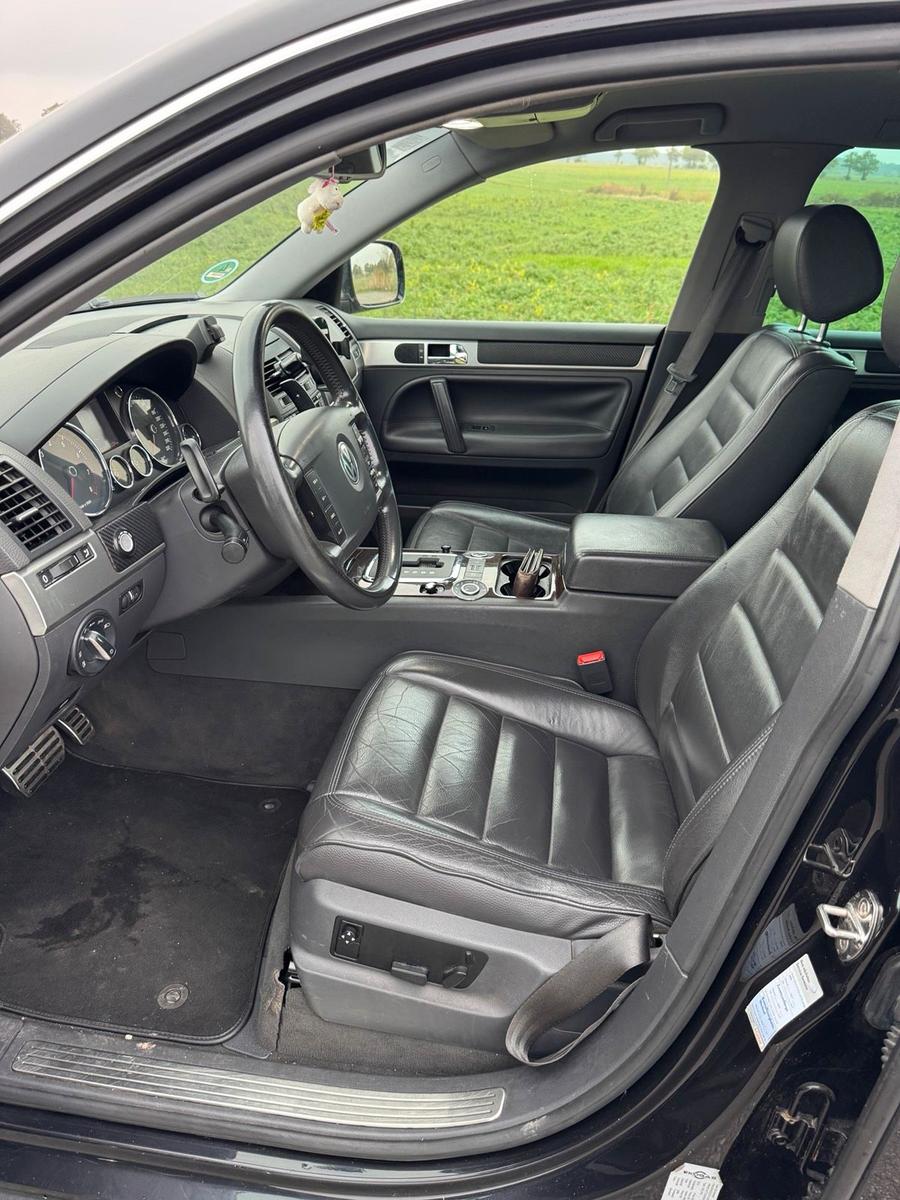 Volkswagen Touareg 2004 — photo 14