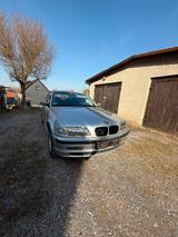 BMW e46 325xi - BMW 325 aus 2001: 325xi