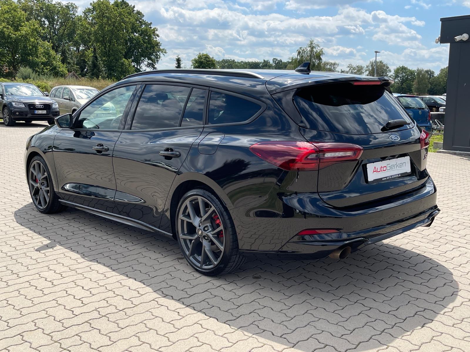 Ford Focus Turnier 2.3 EcoBoost ST X 1HD MwSt.  B&O