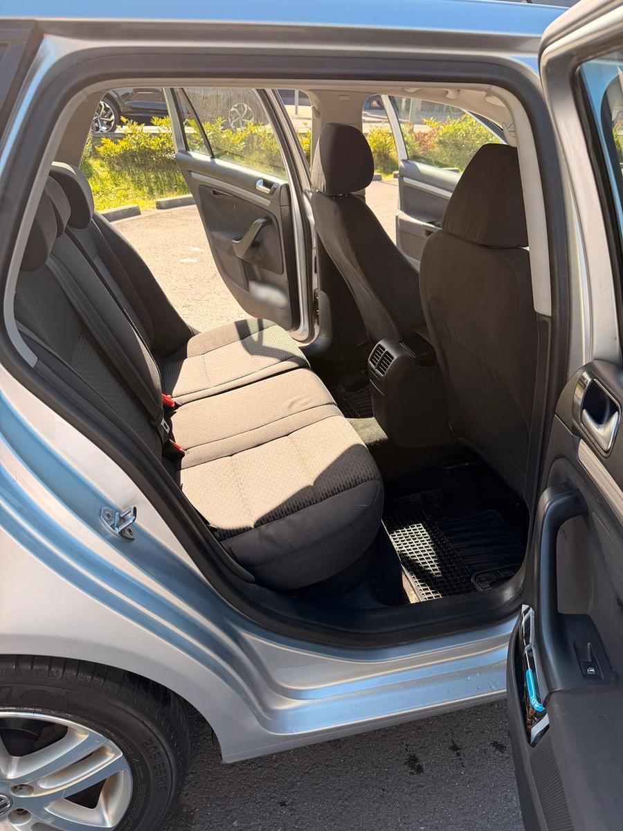 Volkswagen Golf 2010 — photo 14