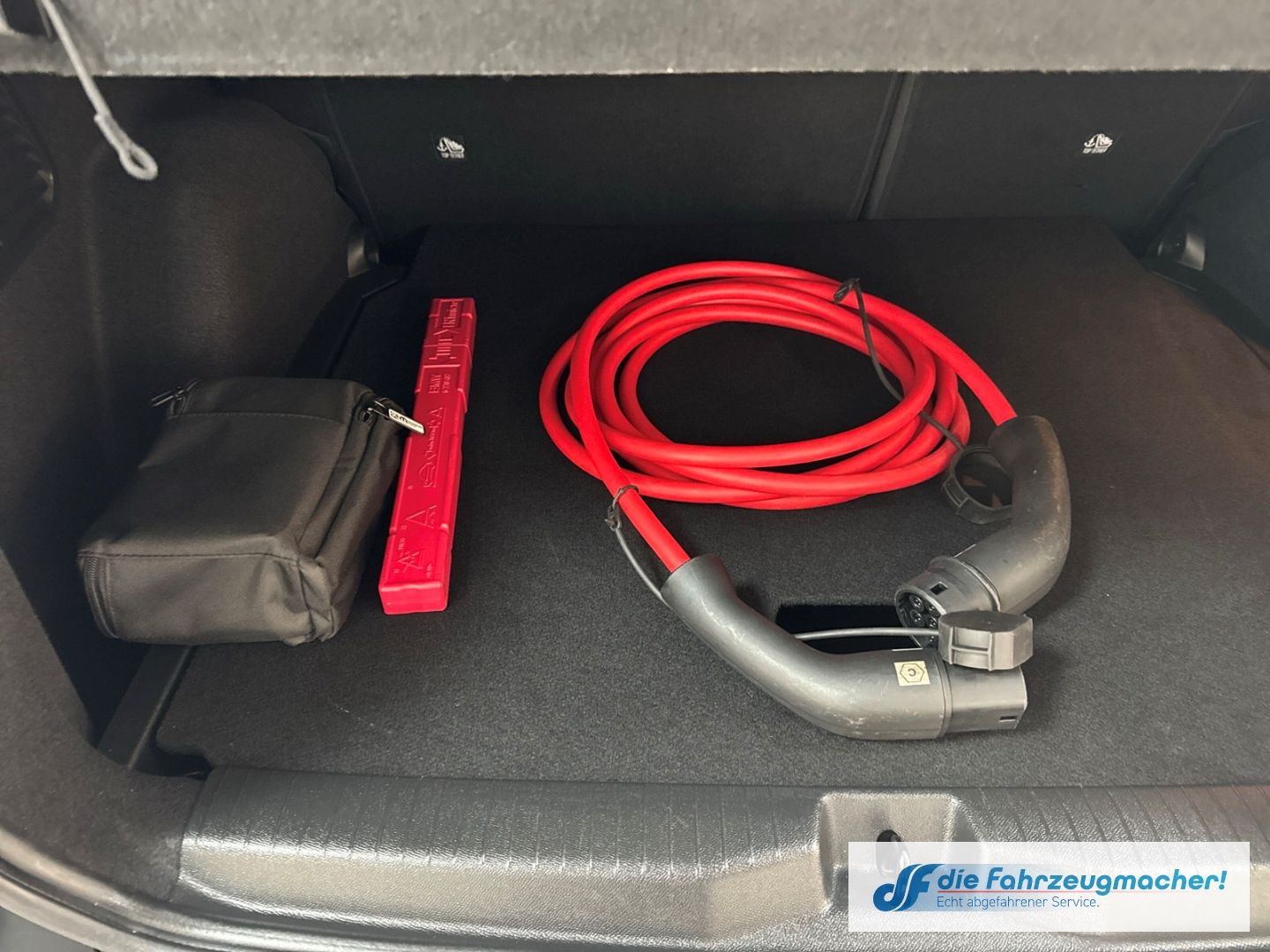 Fahrzeugabbildung Opel Frontera Electric Edition 83 kW Digitales Cockpi