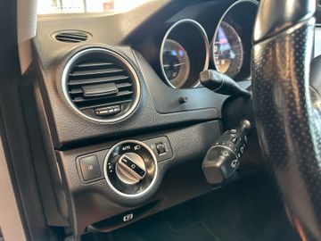 MYAUTOCENTER – Gebraucht- und Jahreswagen mit Werkstattservice in Pfaffenhofen Mercedes-Benz C 180 CGI BlueEfficiency *Avantgarde*TÜV*