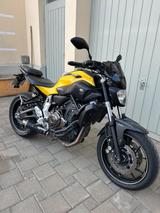 Yamaha MT-07 - YAMAHA GELB