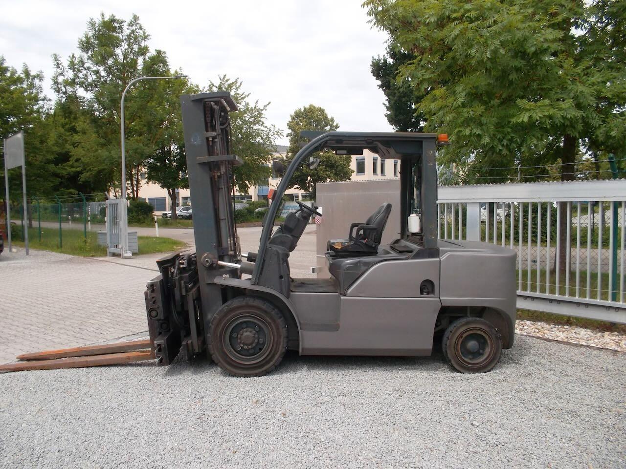 Nissan Triplex+Zinkenverstell+Drehgerät