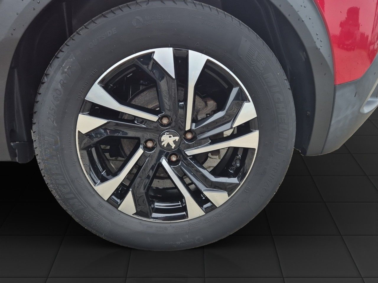 Fahrzeugabbildung Peugeot 2008 e- Allure GTline Navi Kamera