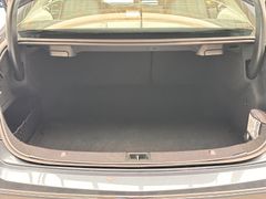 MERCEDES-BENZ E 200 CGI Coupe*Bi-Xenon*Comand*Leder*Memory