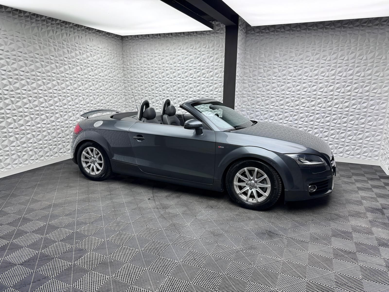 Fahrzeugabbildung Audi TT 2.0 TFSI QUATTRO/S-LINE/S-TRONIC/LIEBHABERSTK