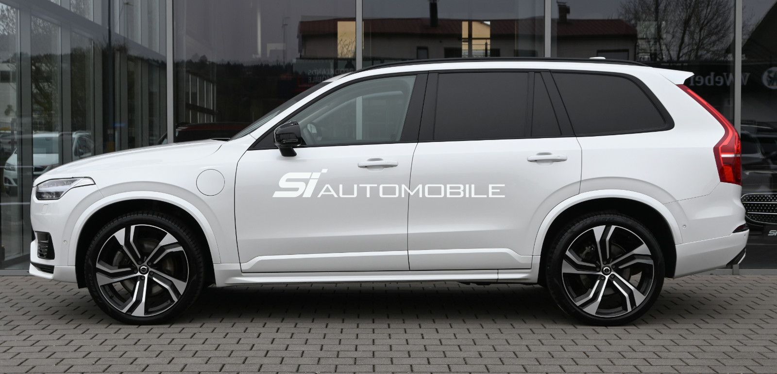 Fahrzeugabbildung Volvo XC90 T8 AWD T8 Recharge Ultimate Dark °104.670€°