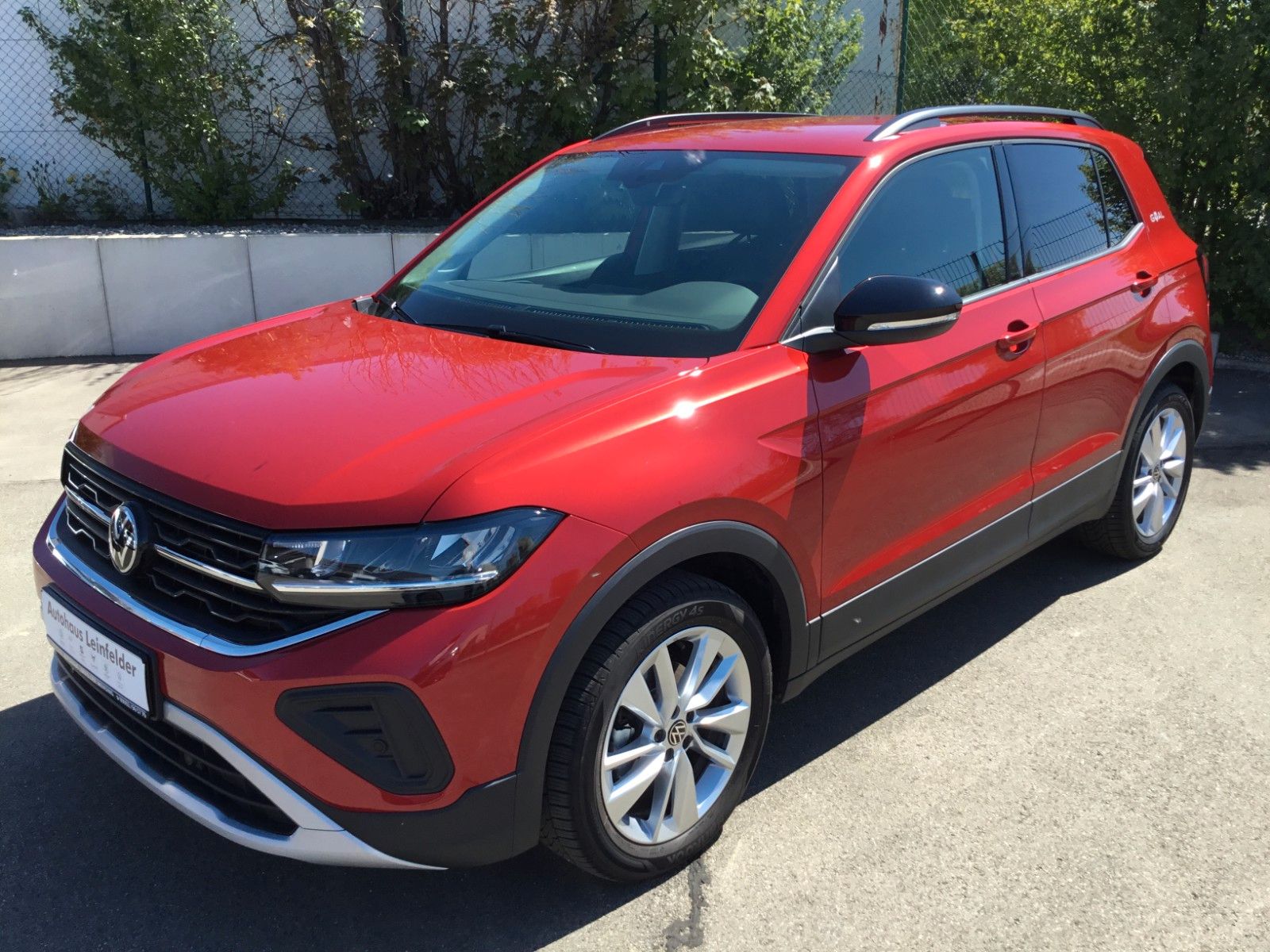 Fahrzeugabbildung Volkswagen T-Cross 1.5 TSI DSG GOAL+AHK+17"+ACC+Kamera