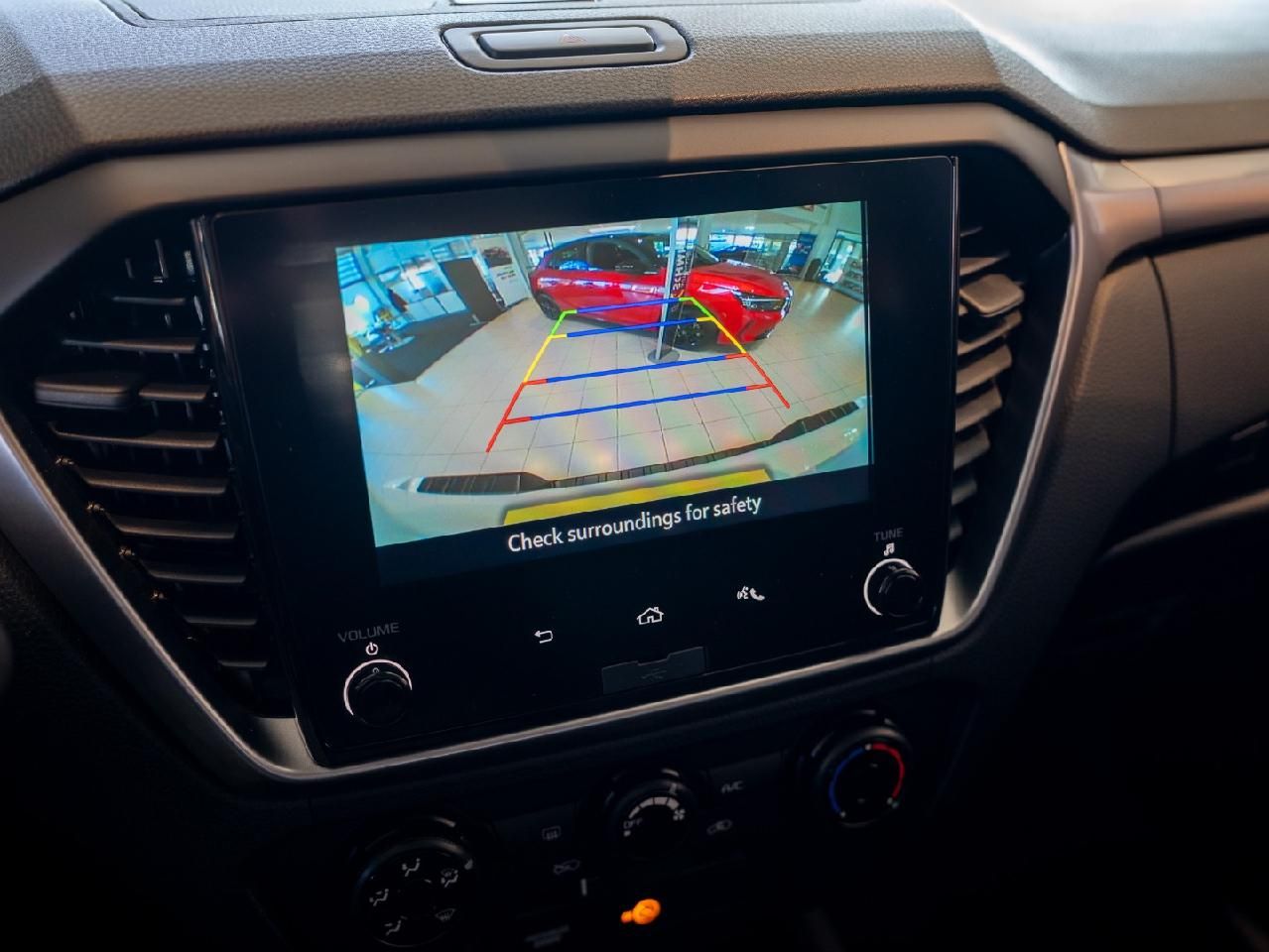 Fahrzeugabbildung Isuzu D-Max Space Cab 4WD LS