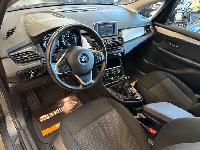 MYAUTOCENTER – Gebraucht- und Jahreswagen mit Werkstattservice in Pfaffenhofen BMW 218 *SERVICE NEU*TÜV 1227*TEMPO*2-ZONEN*SZHZ*