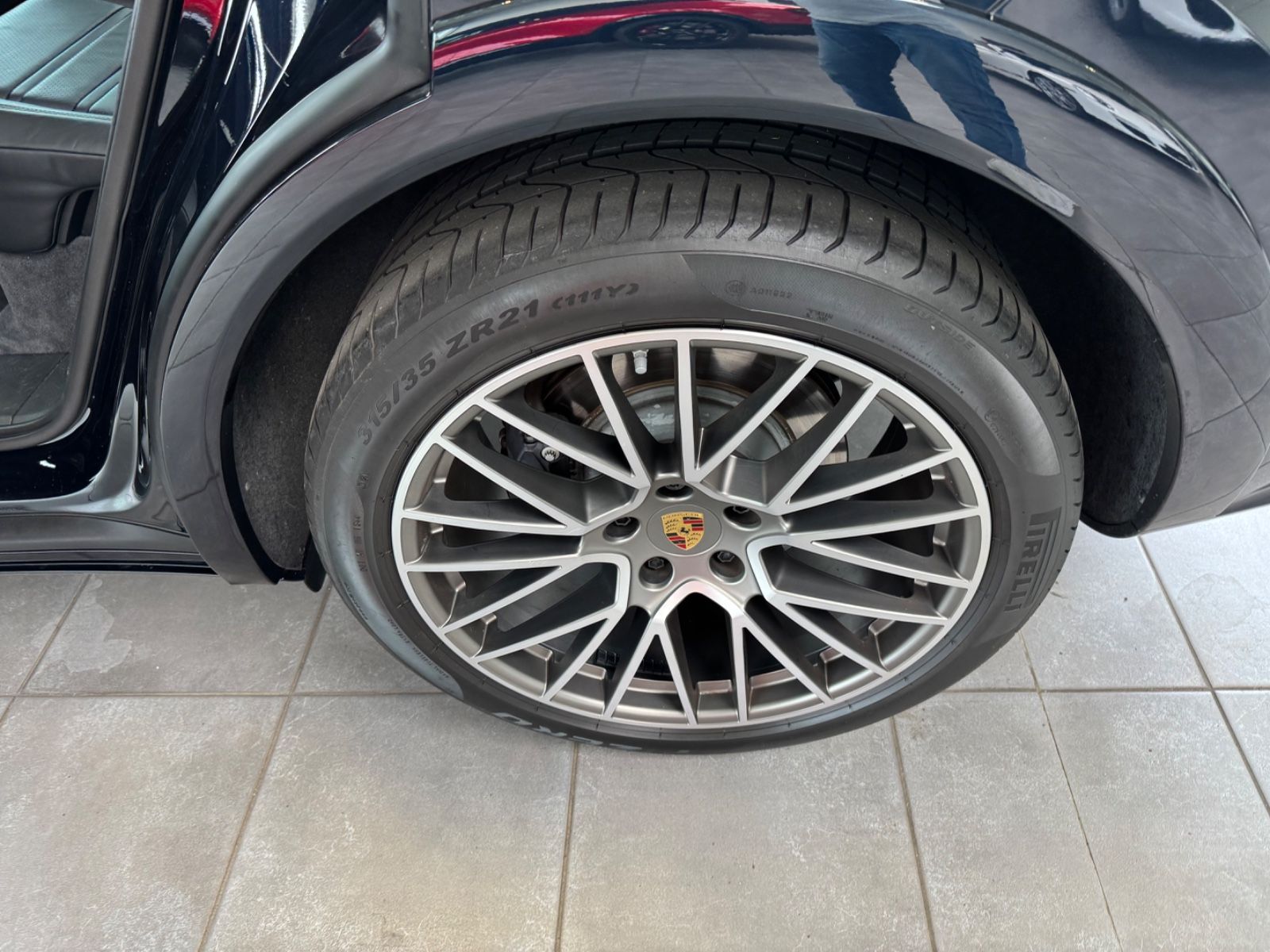 Fahrzeugabbildung Porsche Cayenne Coupe E-Hybrid Platinum Edition