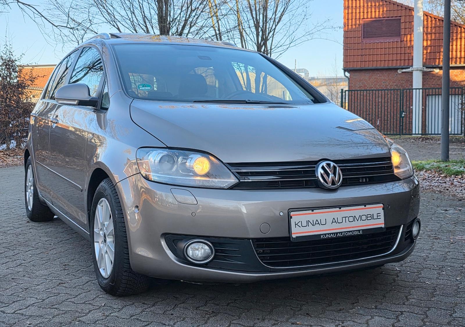 Volkswagen Golf Plus 1.2 TSI Life DSG PANO/KAM/NAV/Bi-XENON