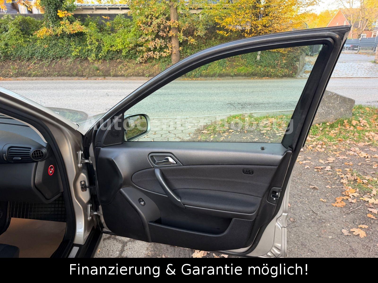 Mercedes-Benz C200 2004 — photo 20