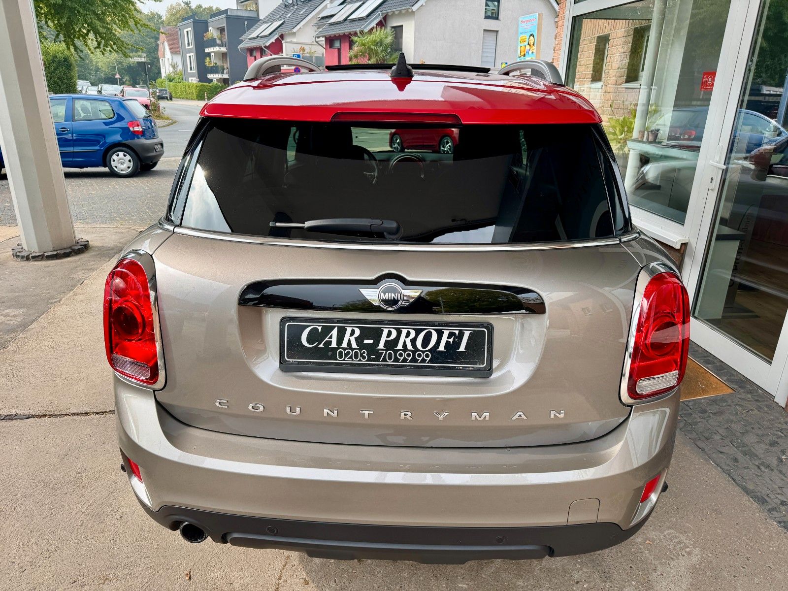 Fahrzeugabbildung MINI Cooper Countryman Autom. Navi/Panorama/1.Hand