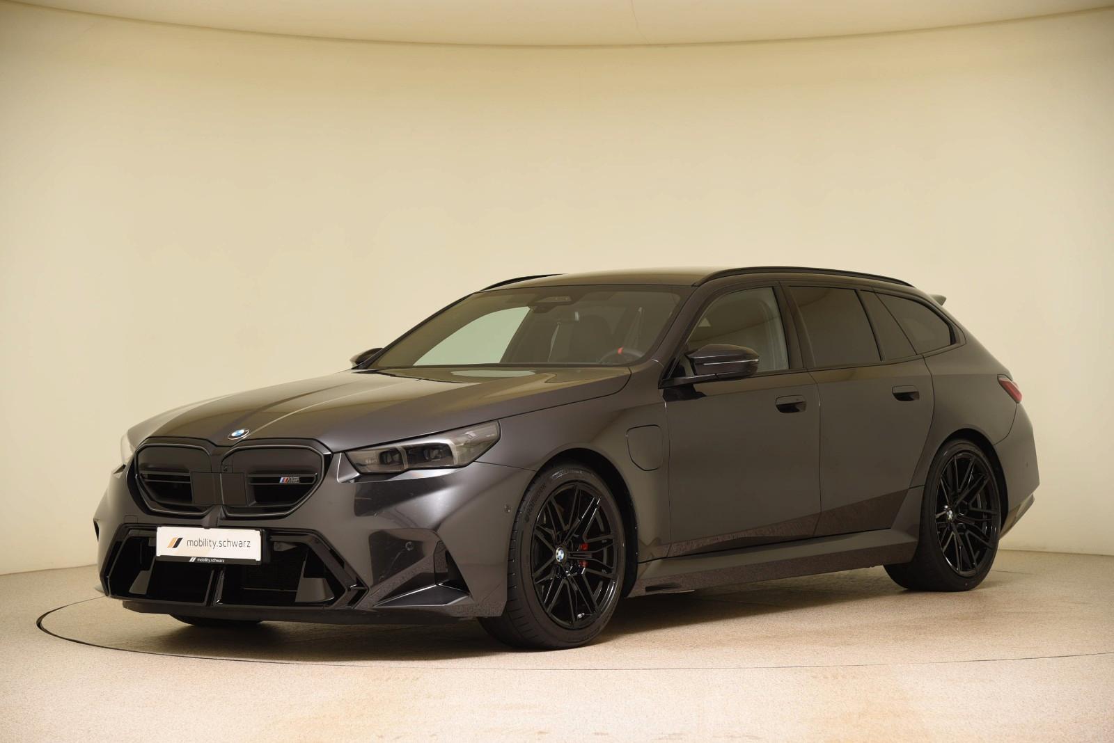 BMW M5 xDrive Touring Pano LED 360° B&W DriveAssProf