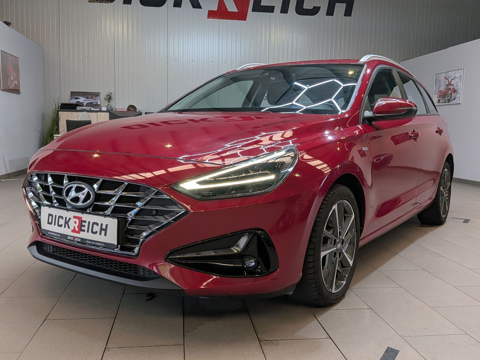 Fahrzeugabbildung Hyundai i30 1.5 T-GDI DCT Trend MHEV Cam Navi LED-Paket
