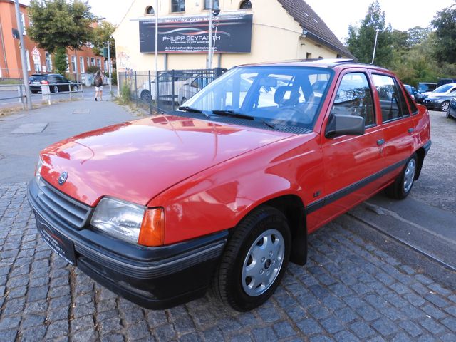 Opel Kadett*AUTOMATIK*SCHIEBEDACH*TOP ZUSTAND*OLTIMER