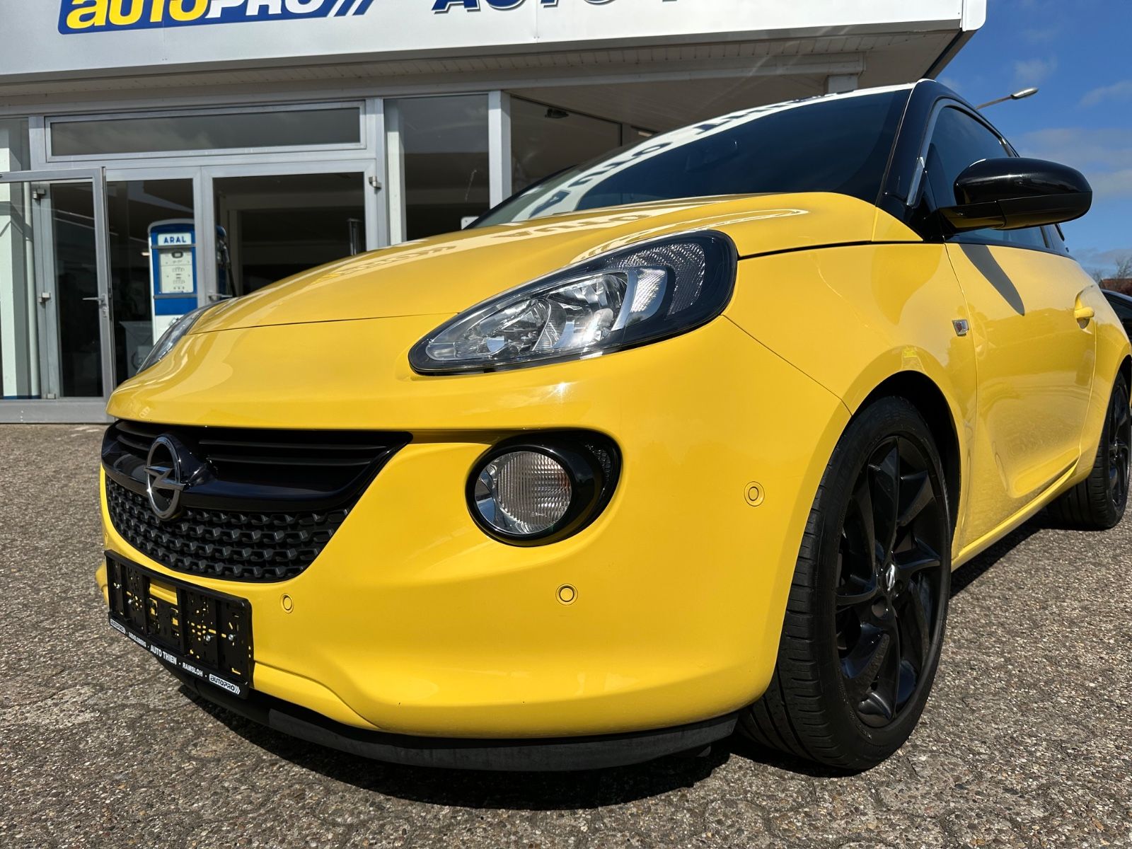 Fahrzeugabbildung Opel Adam 1.4 Slam Sport/IntelliLink/Parkpilot/Totwnk