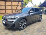 BMW X2 sDrive 20 i M Sport LED/AHK/NAV/PANO/20Zoll  - gebrauchte BMW X2 aus dem Jahr 2020
