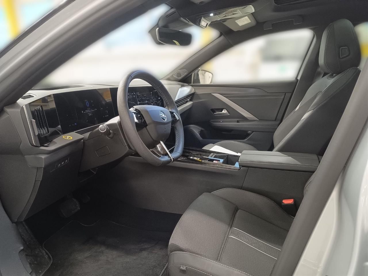 Fahrzeugabbildung Opel Astra L ST GS PlugInHybrid 133KW Automatik