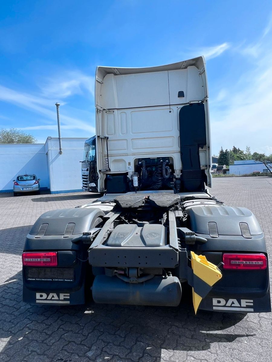 Fahrzeugabbildung DAF DAF 2 Stück SSC XF 480 FT, Intarder