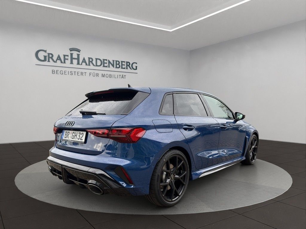 Audi RS3 Sportback quattro S-Tronic foto 6