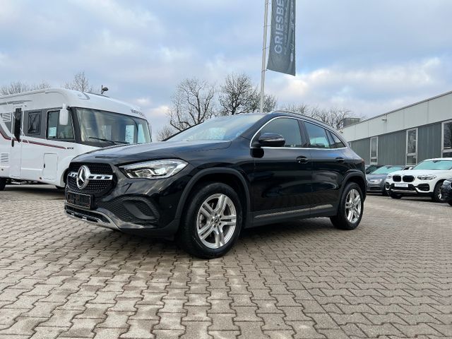 Mercedes-Benz GLA 200d Progressive *LED Navi Leder el. Heck*