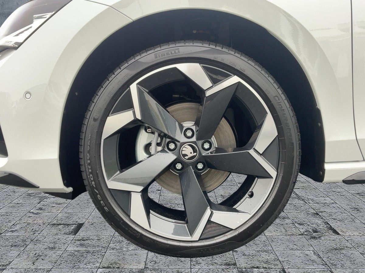 Skoda Superb - Bild 7