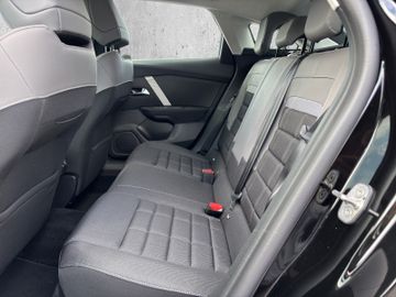 Citroën C4 MHEV 145 PLUS **KAMERA*LED*CARPLAY*PDC**