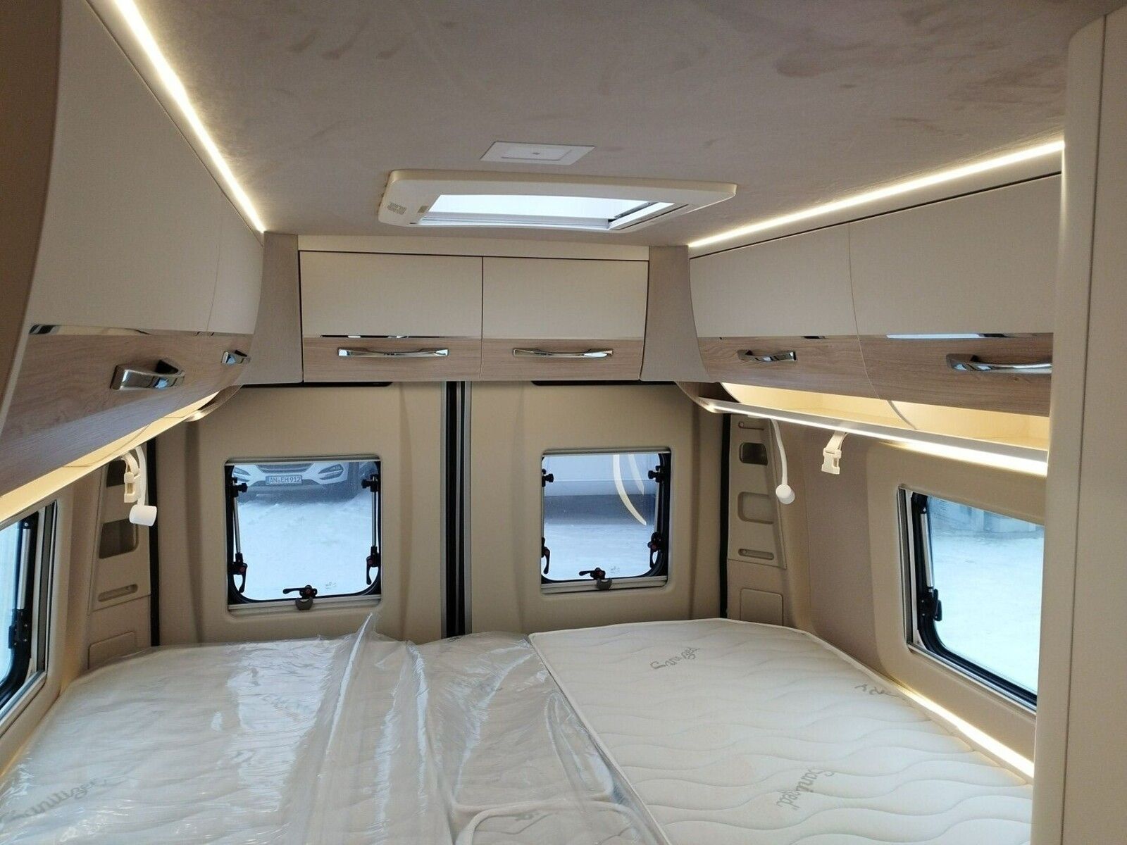 Fahrzeugabbildung Eura Mobil Van V 635 EB Automatik, 180 PS, Fahrassistenz