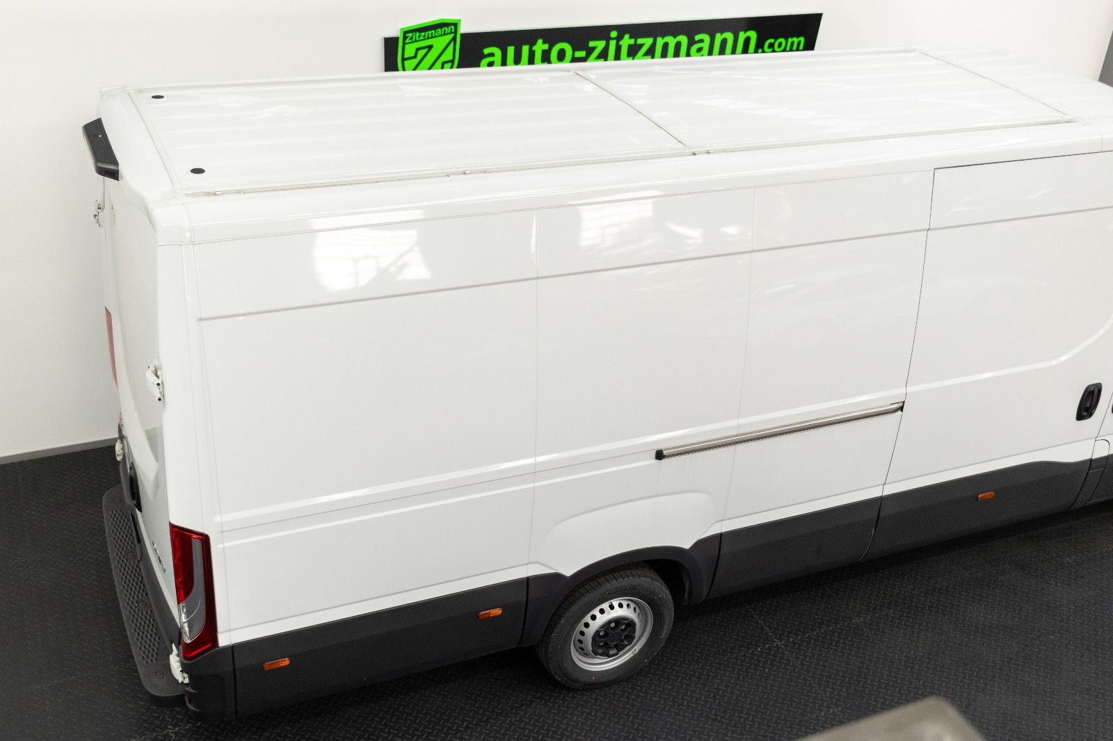 Fahrzeugabbildung Iveco Daily 35S14 EA8V AUTOMATIK KASTENWAGEN hoch+lang