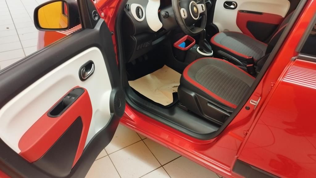 Erstes Annaberger Autohaus - Renault TWINGO Experience Klima, ZV, DAB, - Bild 10 Erstes Annaberger Autohaus - Renault TWINGO Experience Klima, ZV, DAB, - Bild 10