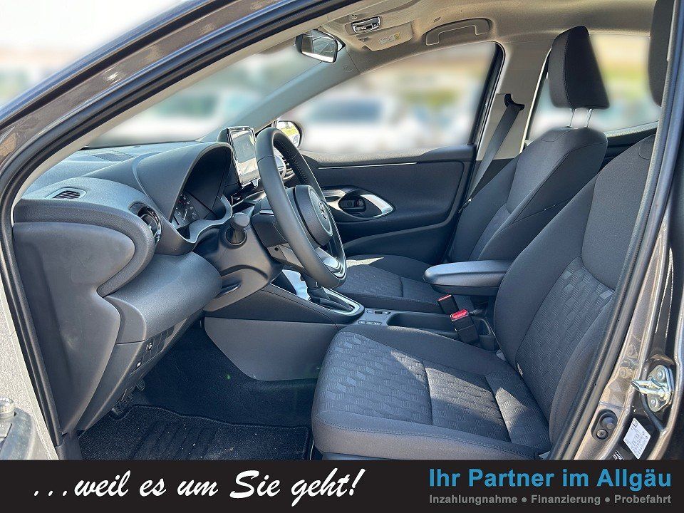 Fahrzeugabbildung Mazda 2 HYBRID 2024 1.5 VVT-i CVT FWD CENTRE KAMERA+BT
