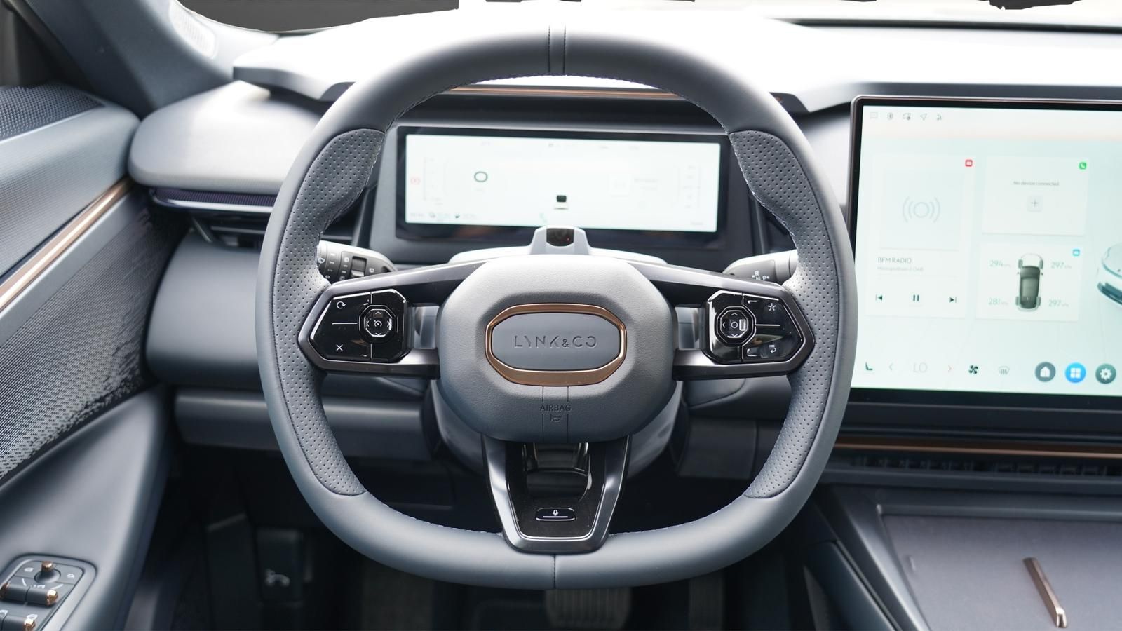 Lynk & Co 08