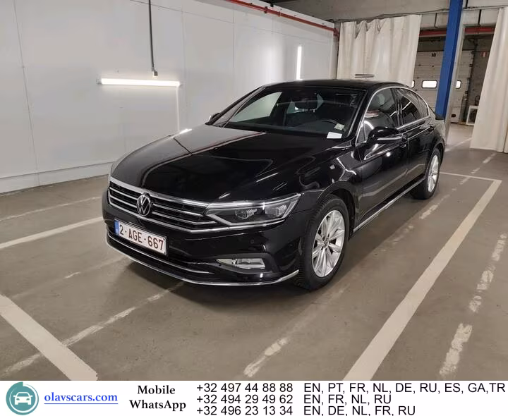 Volkswagen Passat 1.5 TSI Elegance Pano Virtual Matrix Key