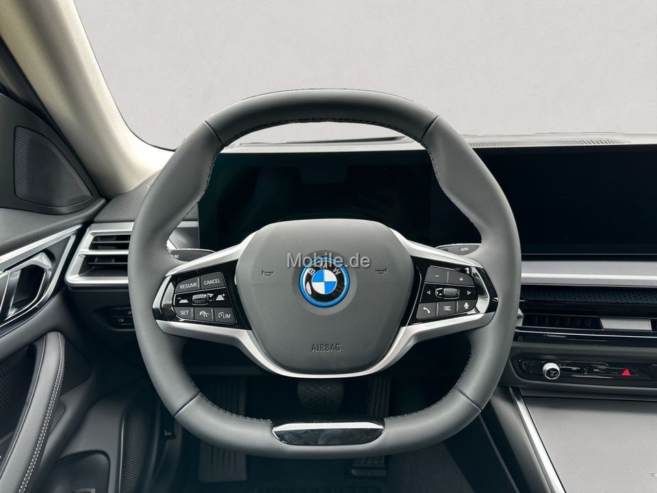 BMW i4 - Bild 8