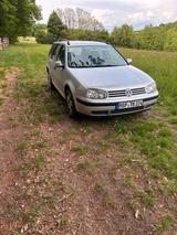 Volkswagen Vw Golf 4 Kombi - Volkswagen Golf aus 2000: Kombi